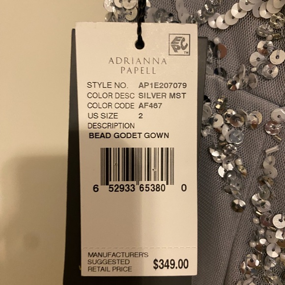 Adrianna Papell sequin beaded gown. Size 2. NWT - Picture 3 of 4